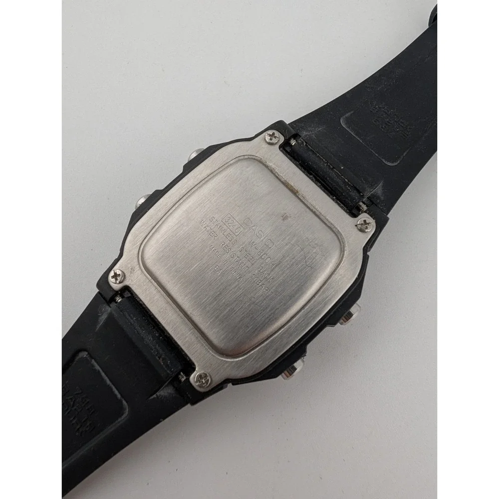 Casio W800H-1AV Mens Digital Sports Watch Black Resin Band- New Battery